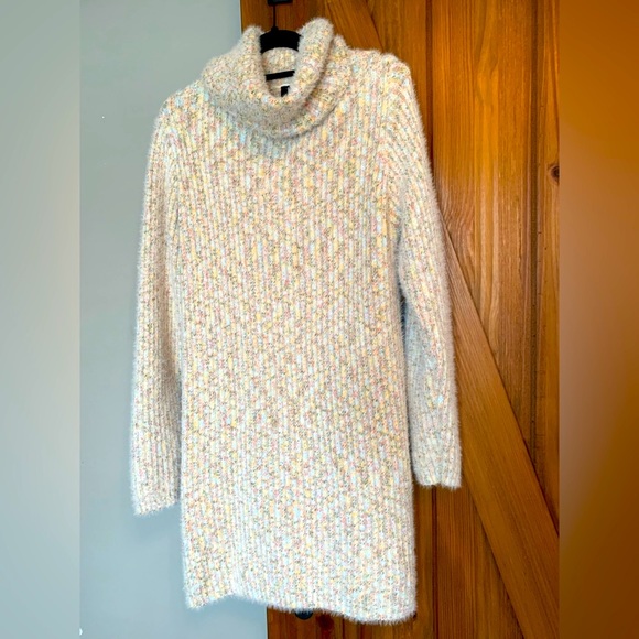 NWOT Super Soft, Plush, Lulus sweater dress - Picture 2 of 5
